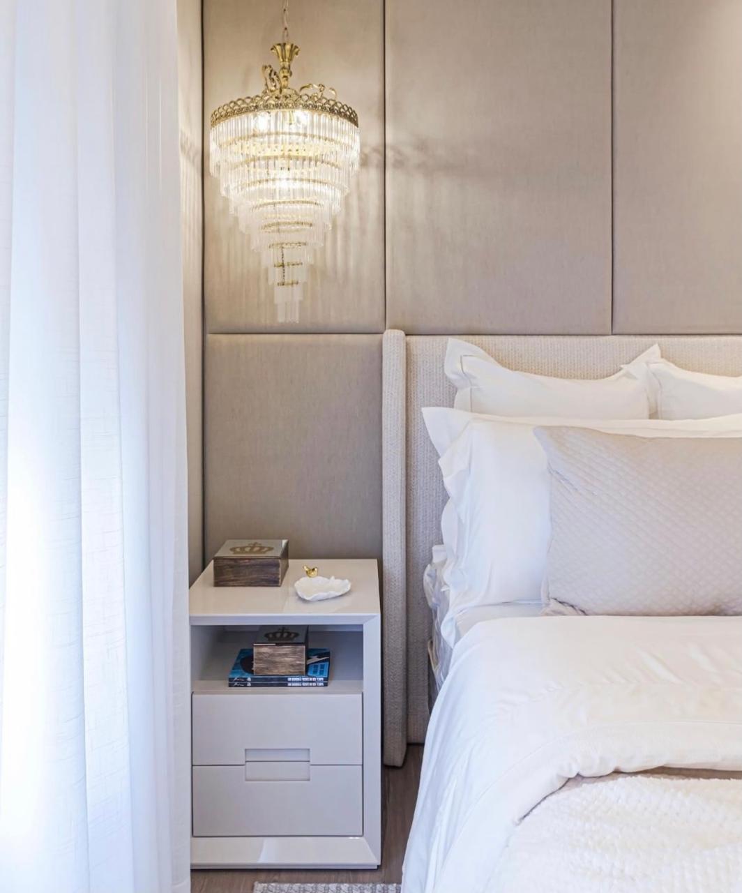 image of a modern dining set (for a furniture store)