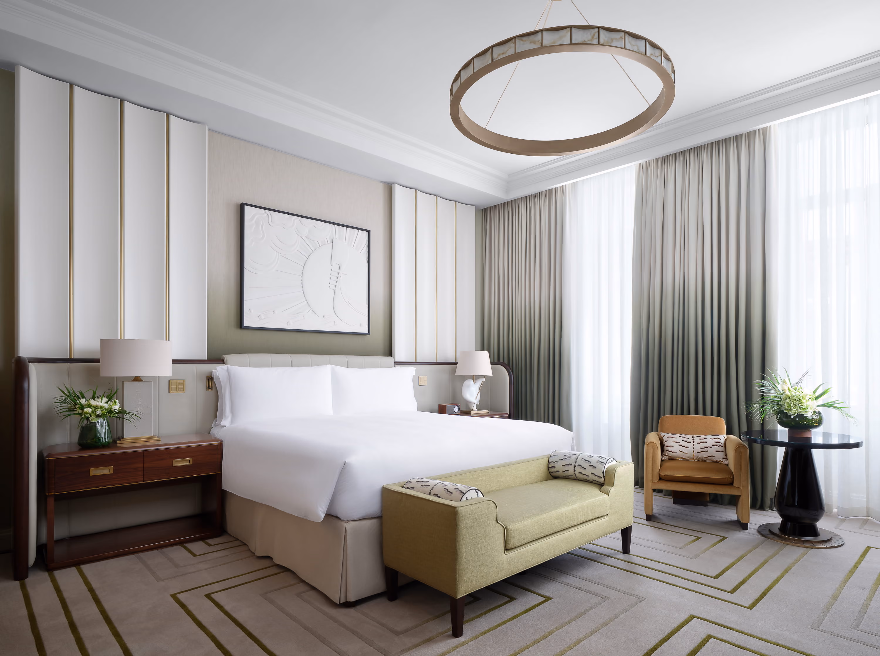Bold, Geometric Glamour 