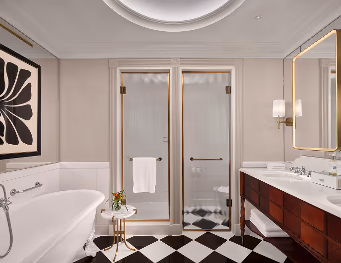 Luxury King River View Room 