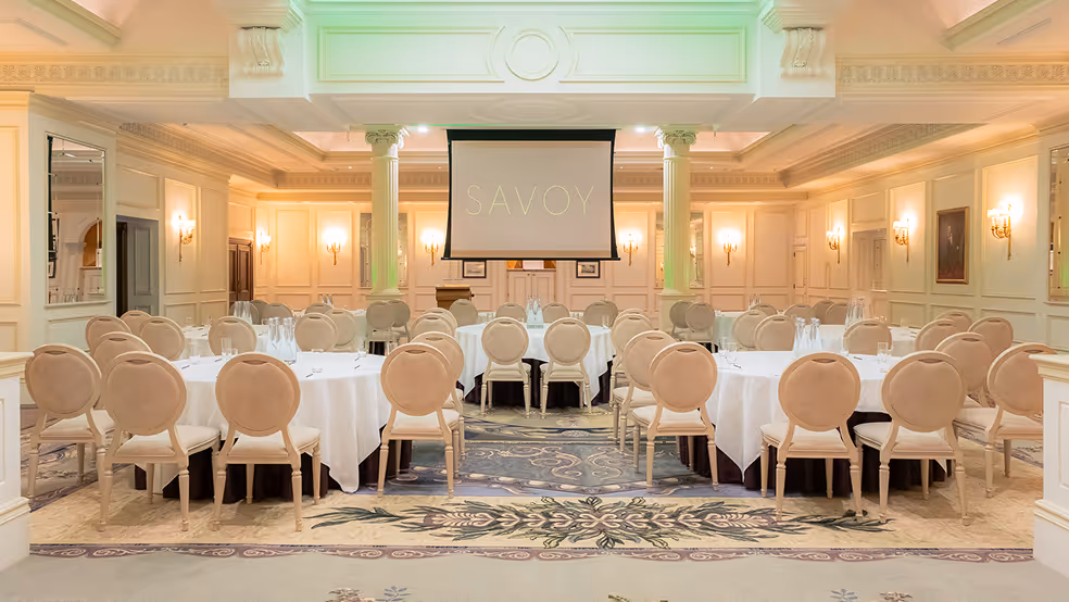 The Abraham Lincoln room has hosted wedding receptions, award ceremonies and other prestigious functions throughout its lengthy history. Used extensively during the First World War, the room gained its distinctive name with the gift of a bust of the US president in 1923.
