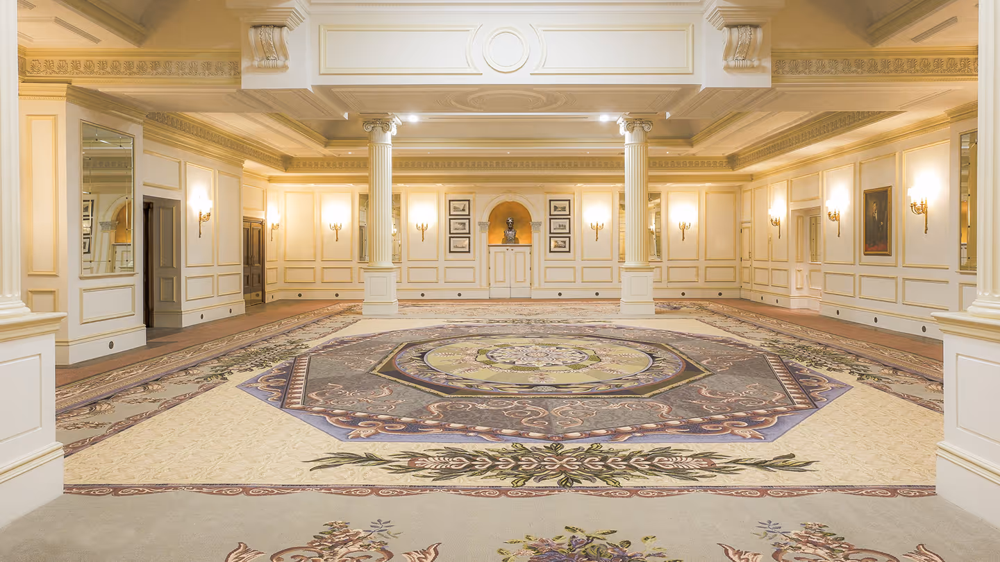 The Abraham Lincoln room has hosted wedding receptions, award ceremonies and other prestigious functions throughout its lengthy history. Used extensively during the First World War, the room gained its distinctive name with the gift of a bust of the US president in 1923.