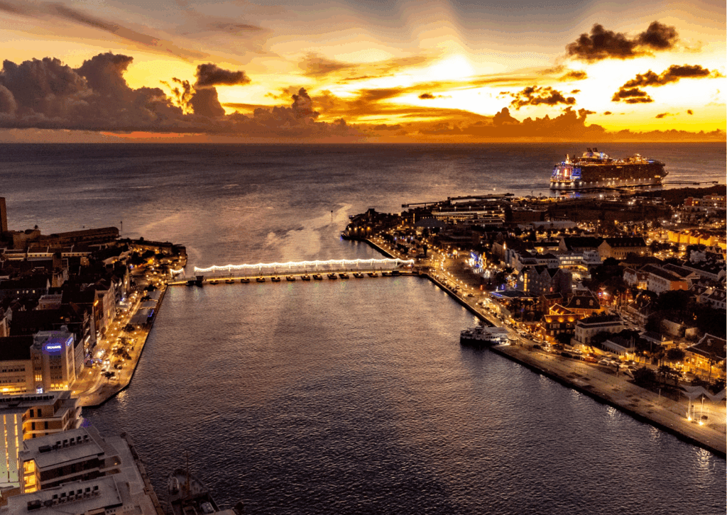 A picture of Curaçao, a country with easy citizenship through residency.