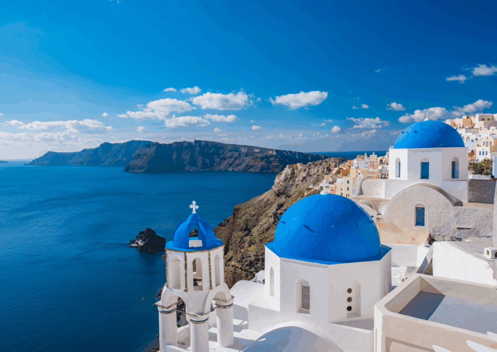 Santorini, an example of a place in Greece that attracts digital nomads. 