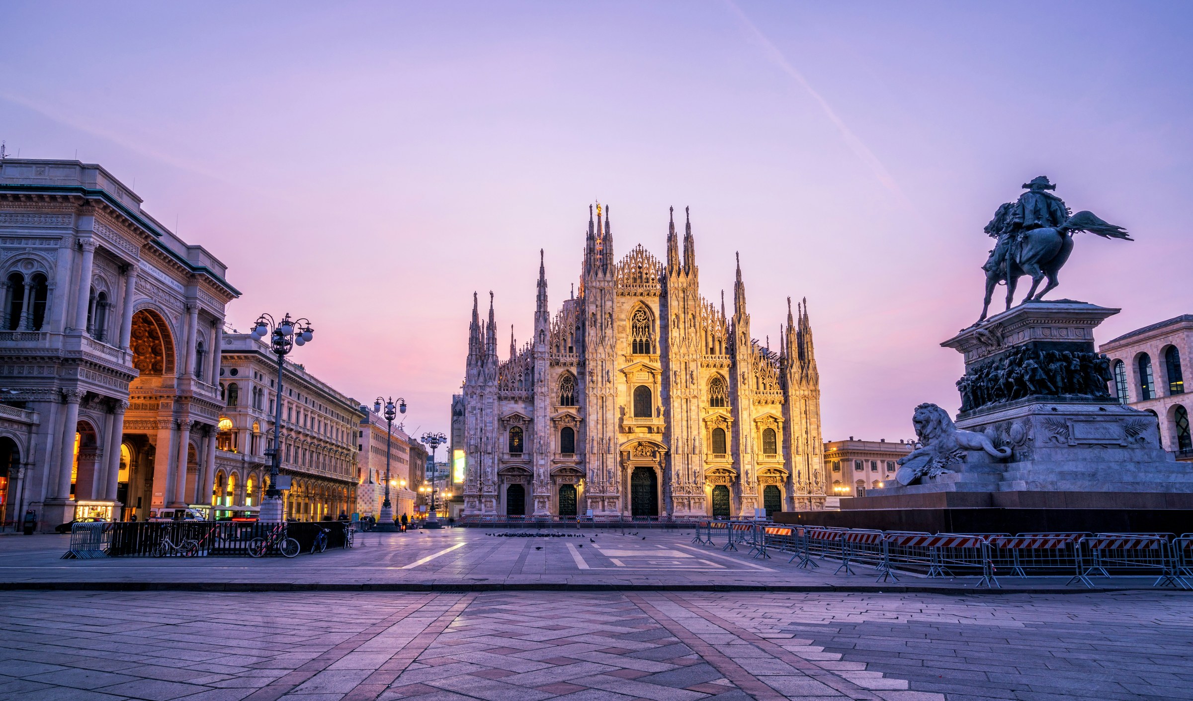 Piazza del Duomo in Milan at dawn