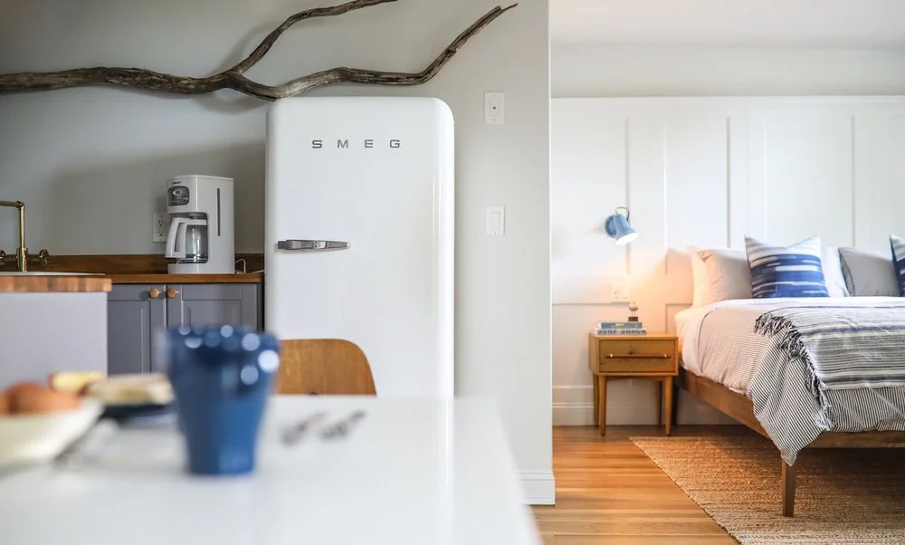 Studio apartment with kitchen