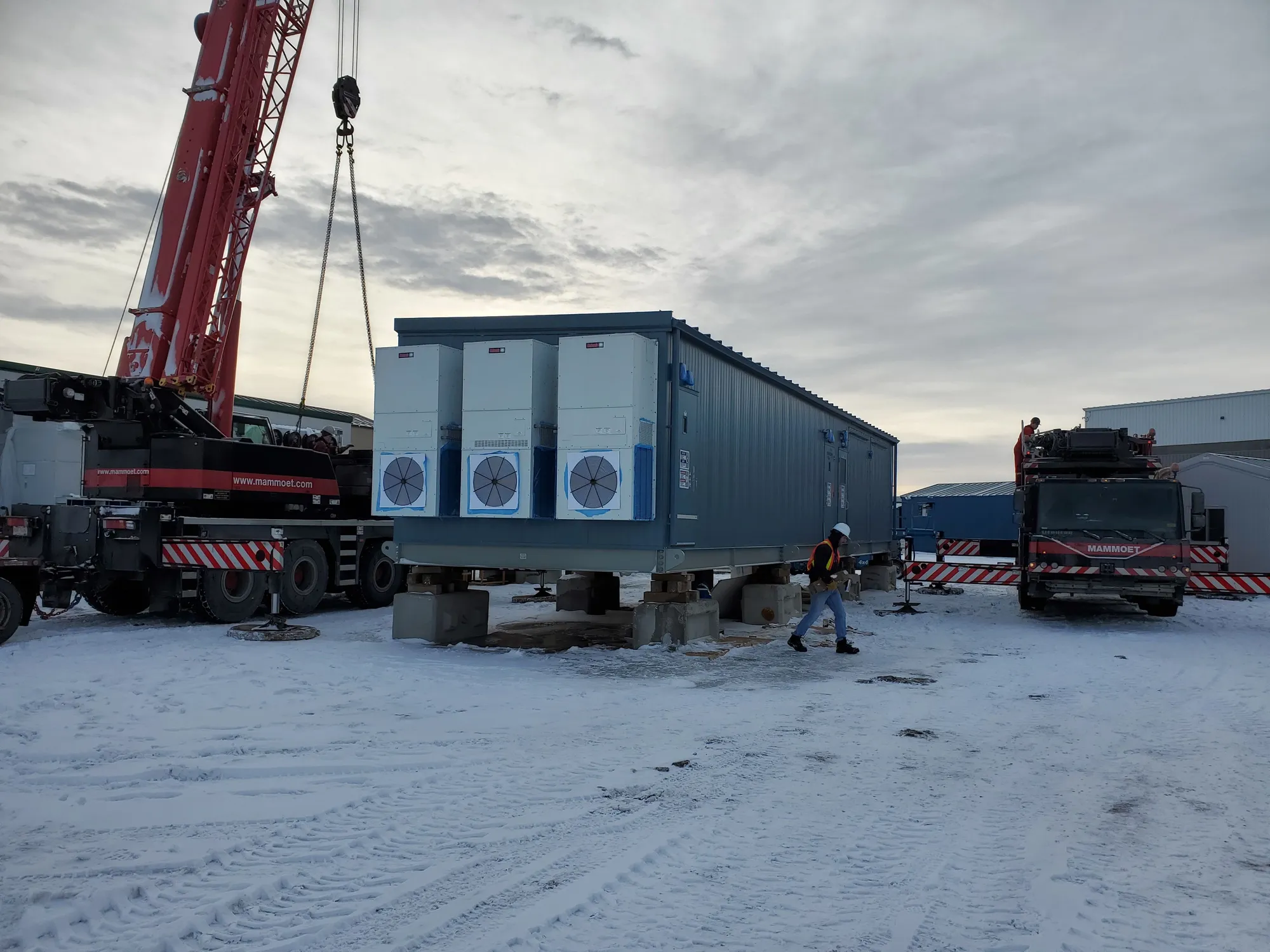3500 kWh Inuvik Highpoint Wind Microgrid