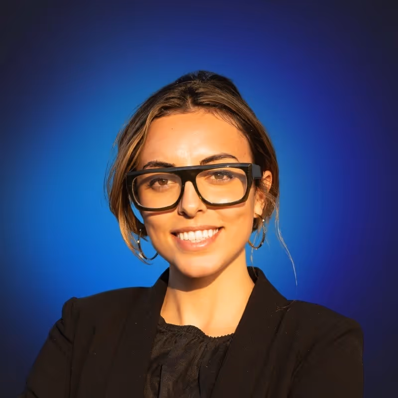 Paula Balmori headshot