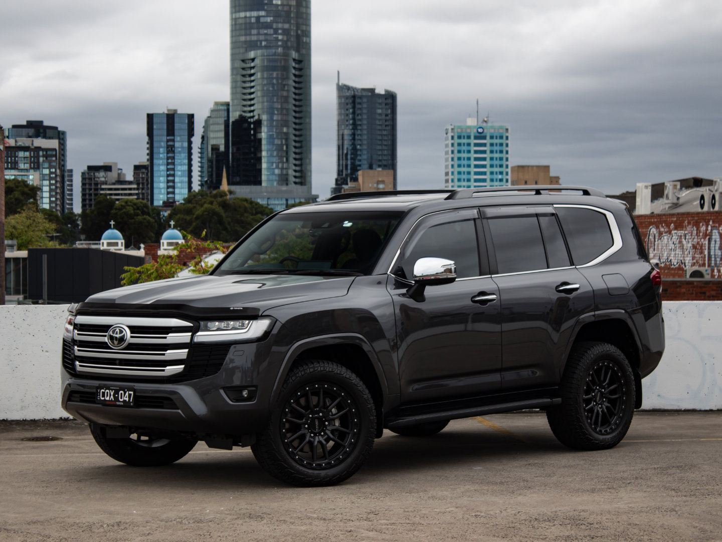 Toyota LandCruiser Sahara chauffeur-driven SUV for group and luxury travel in Melbourne