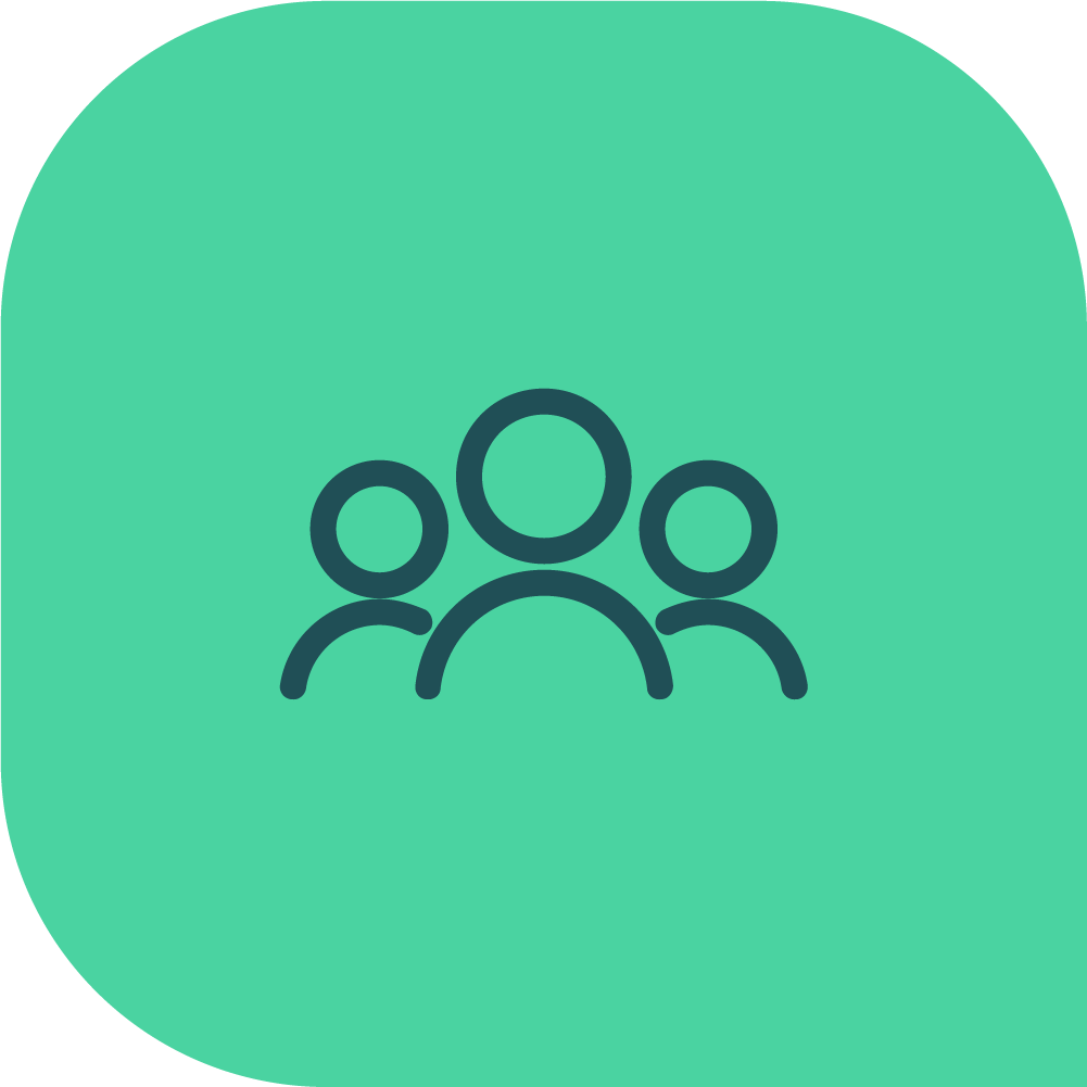 Icon of three people representing a group on a green rounded square background.