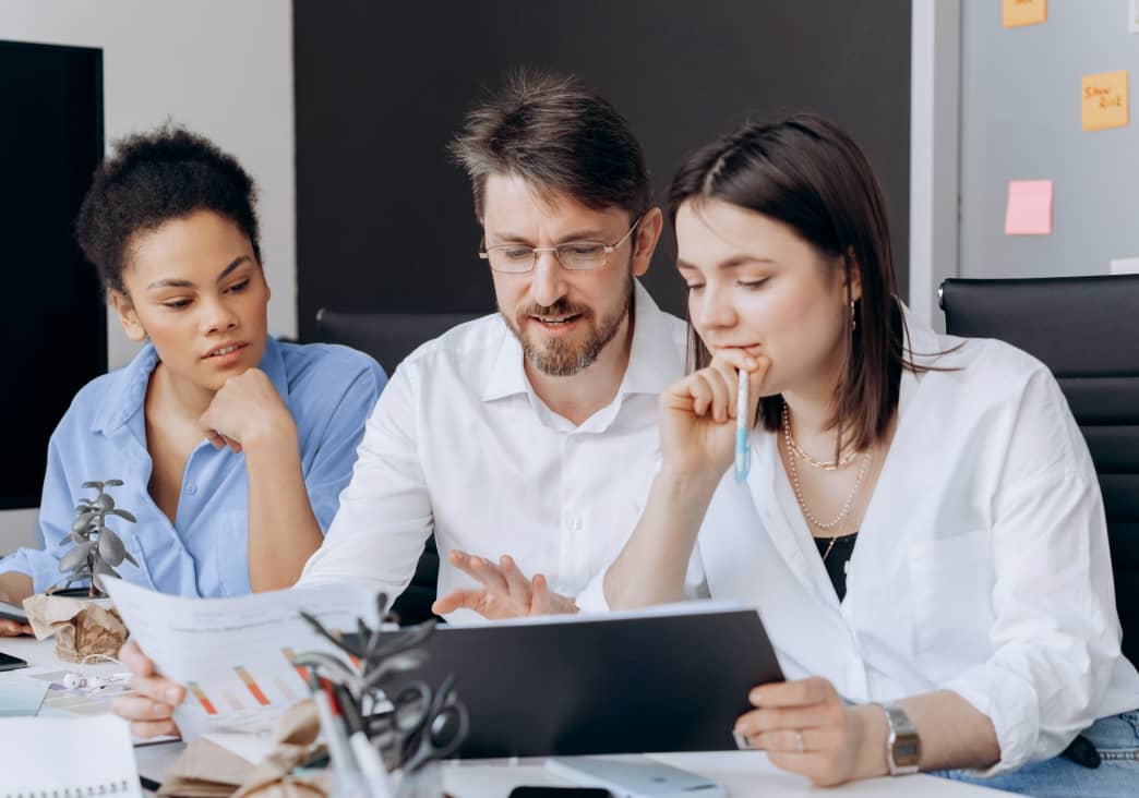 Image We Make It Easy To Build Great Software - Simpletech X Webflow Template