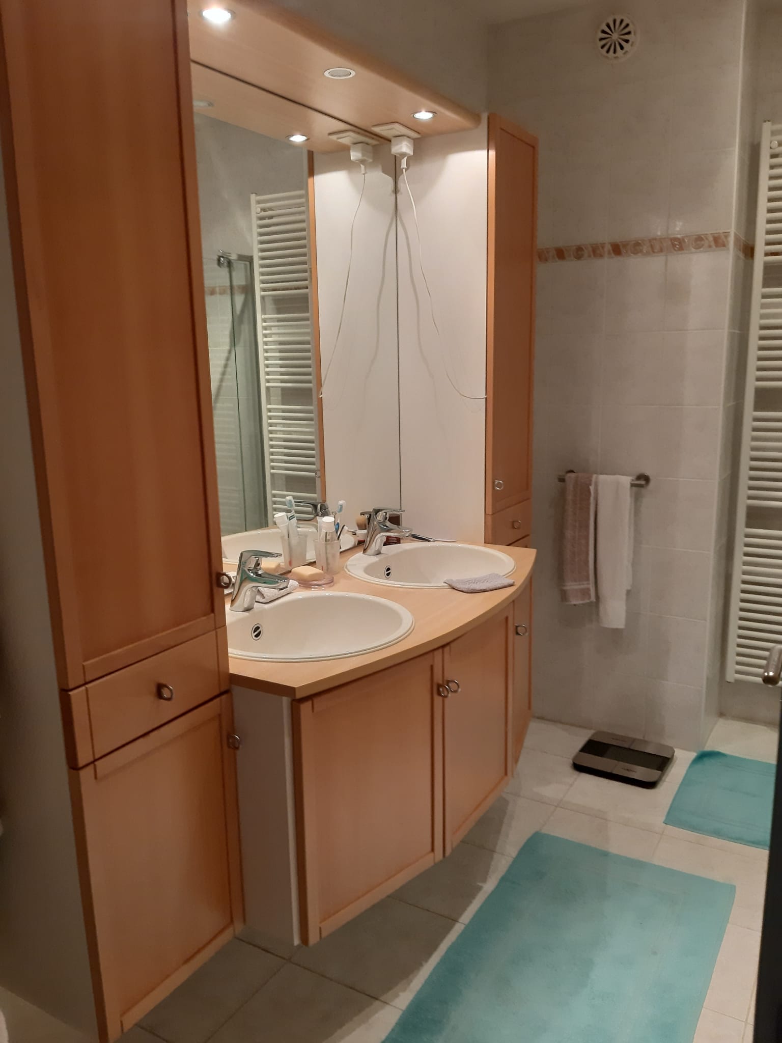 Badkamer voor de renovatie