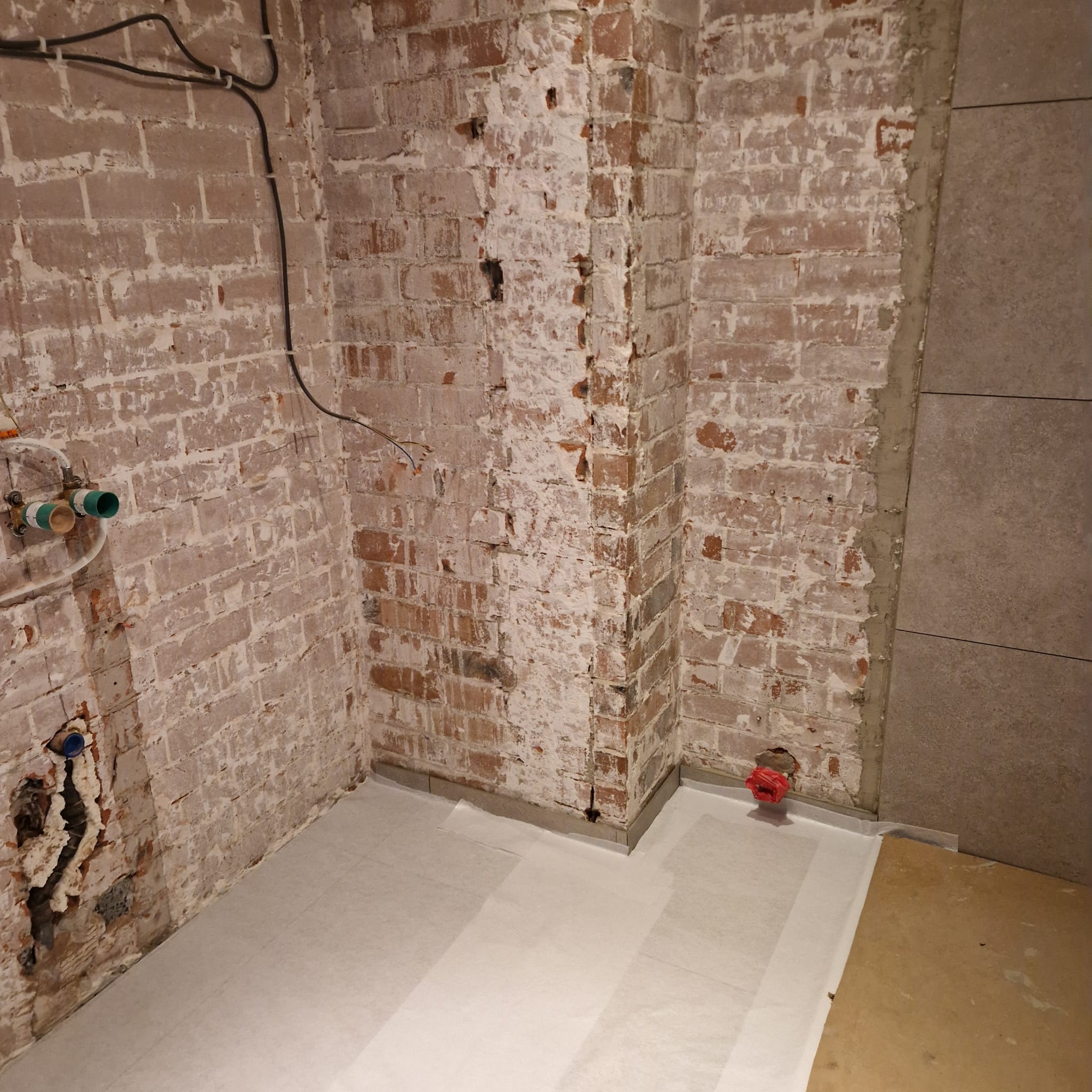 Badkamer tijdens de opbouw