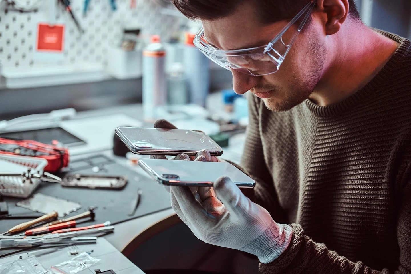 Cell Phone Antenna Replacement & Repair
