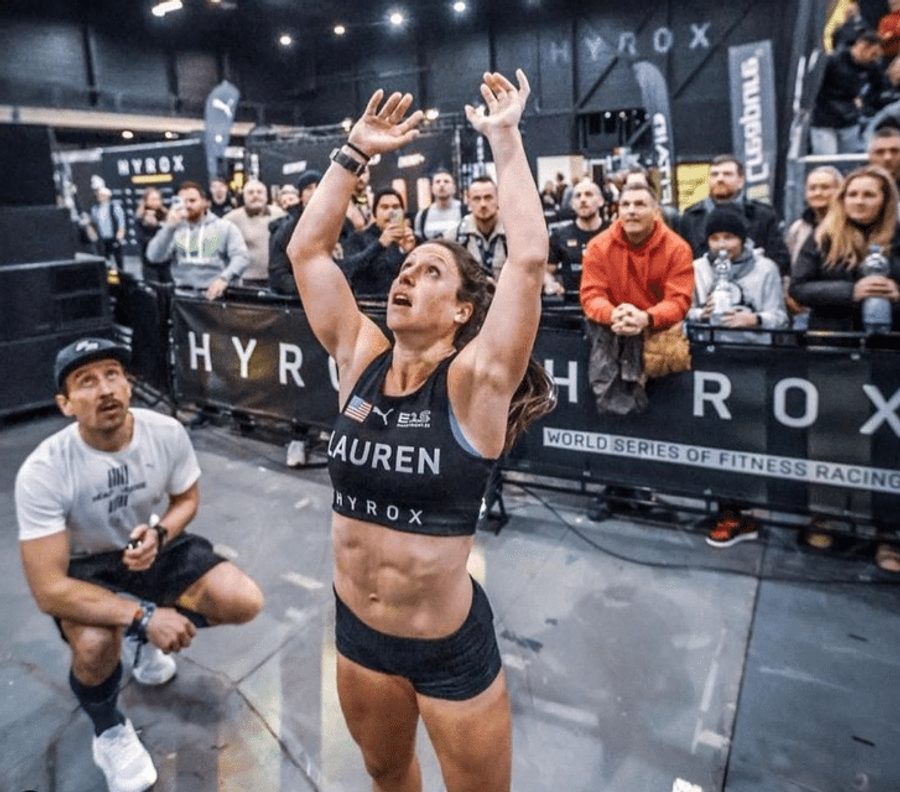 Hyrox strength training is a key to success in the wall ball event