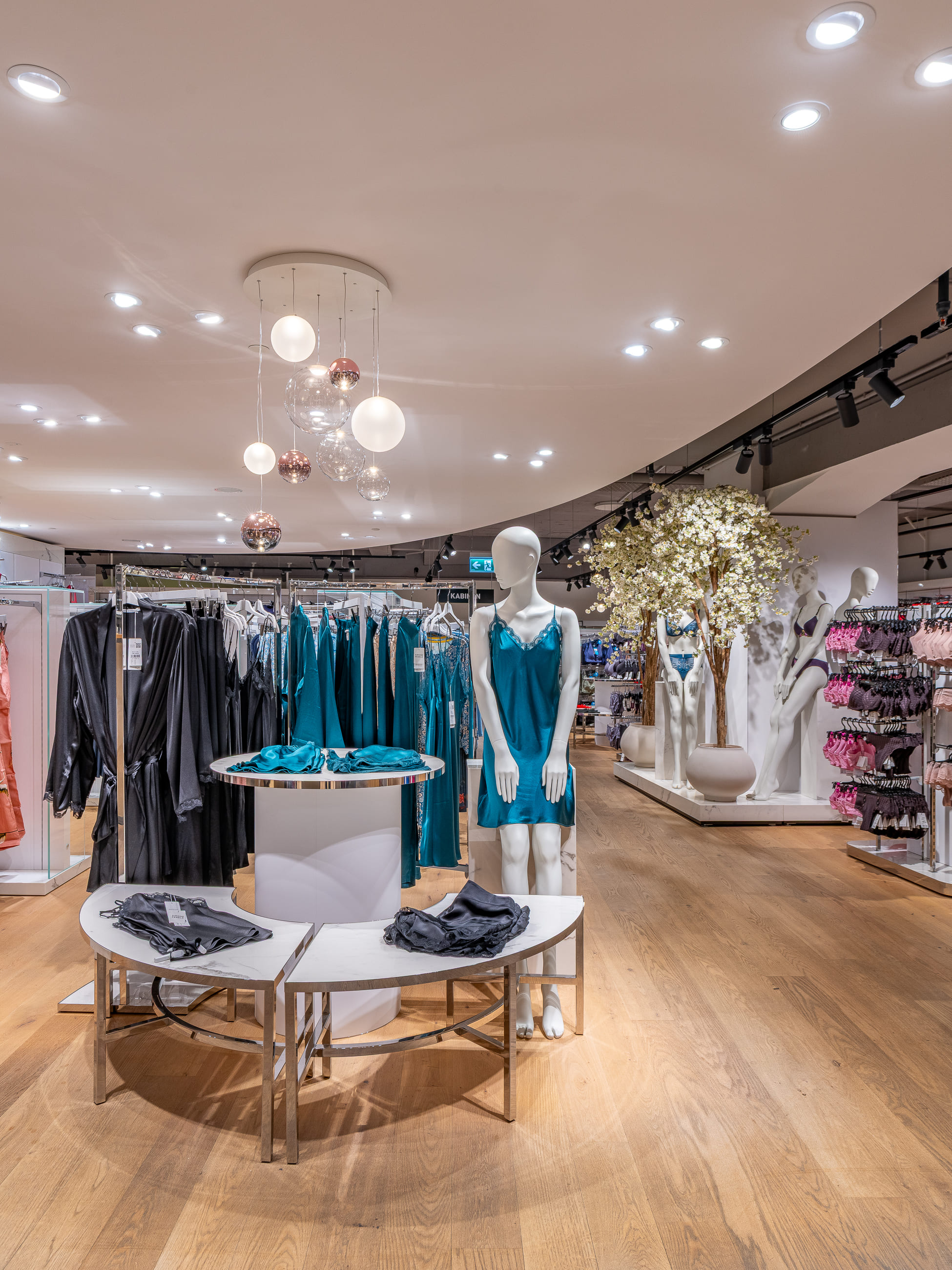 LOEB Warenhäuser Bern, Biel und Thun