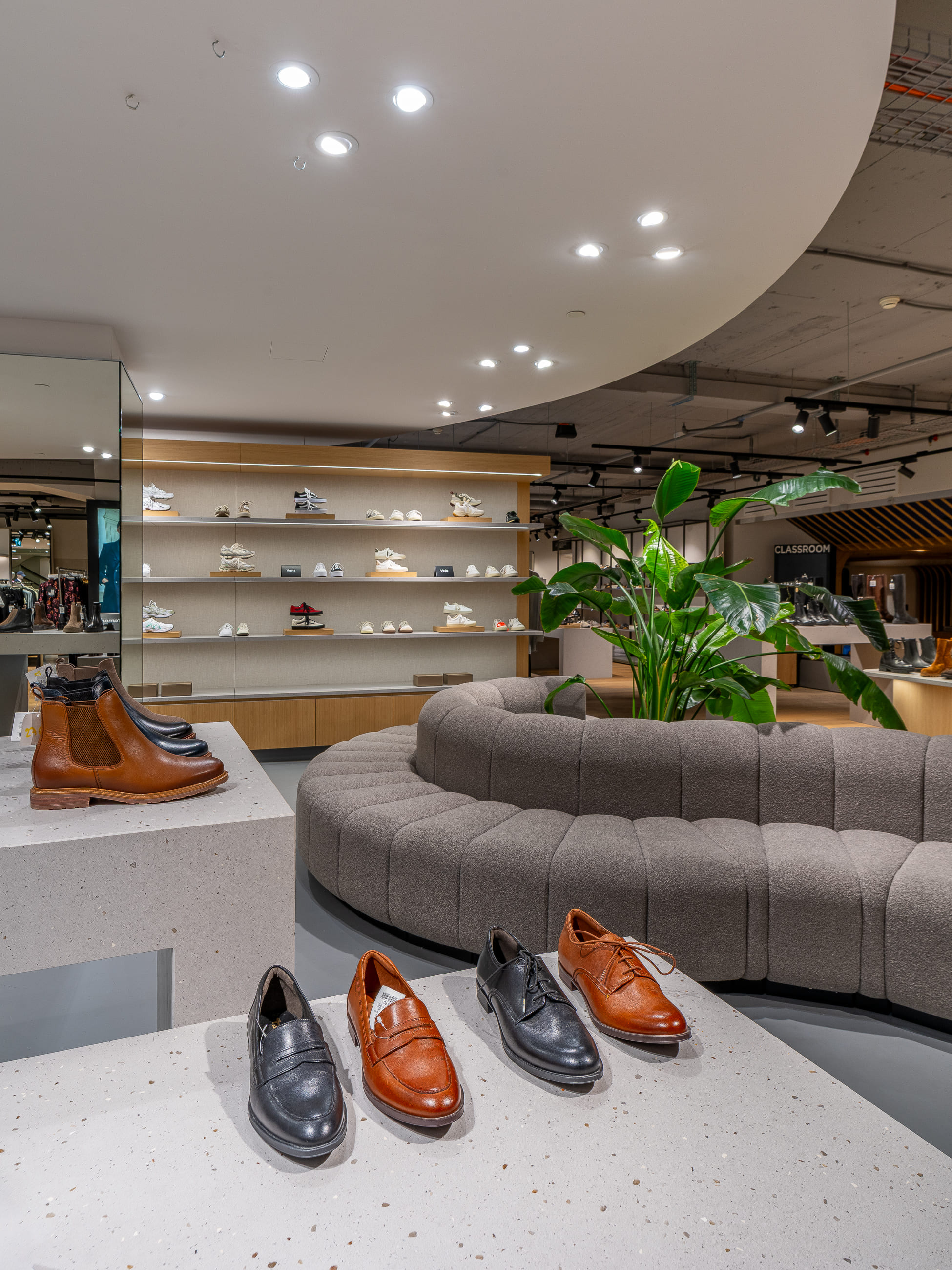 LOEB Warenhäuser Bern, Biel und Thun