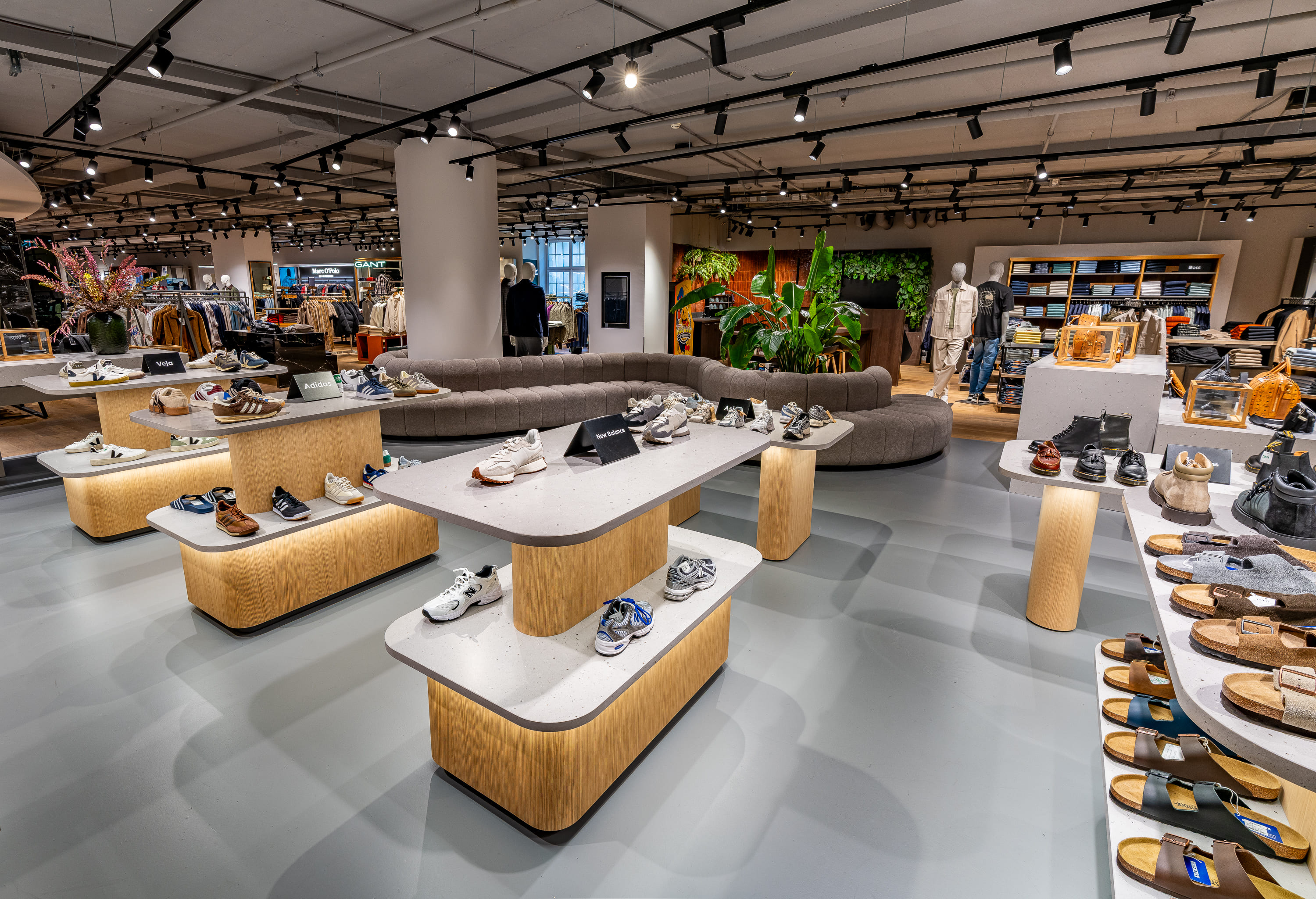 LOEB Warenhäuser Bern, Biel und Thun