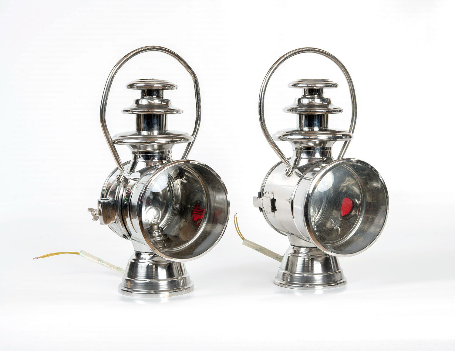 Wagon Lamp SS, Includes Mounting Bracket