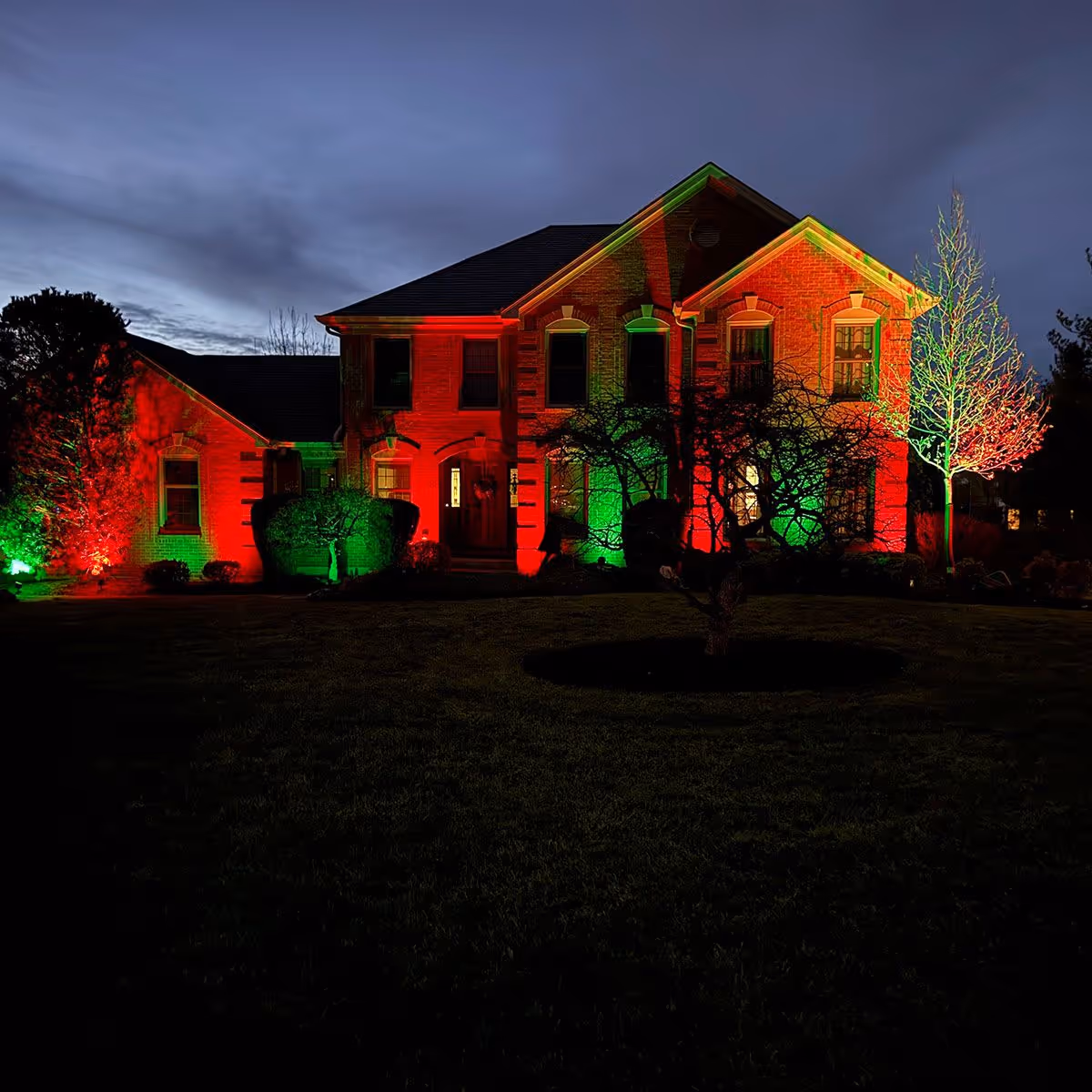 Elegant roofline holiday lights installed by Triscapes creating festive curb appeal