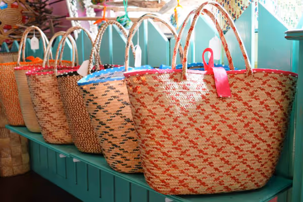 Top 5 Shops In Nassau For Bahamian-Made Souvenirs