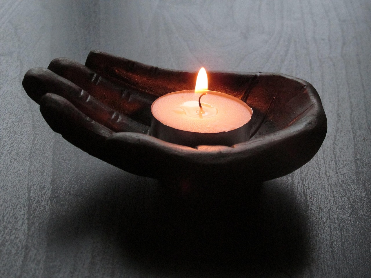 Lit candles in a dim spa room, the setting shared by every kind of couples massage advertised in Las Vegas