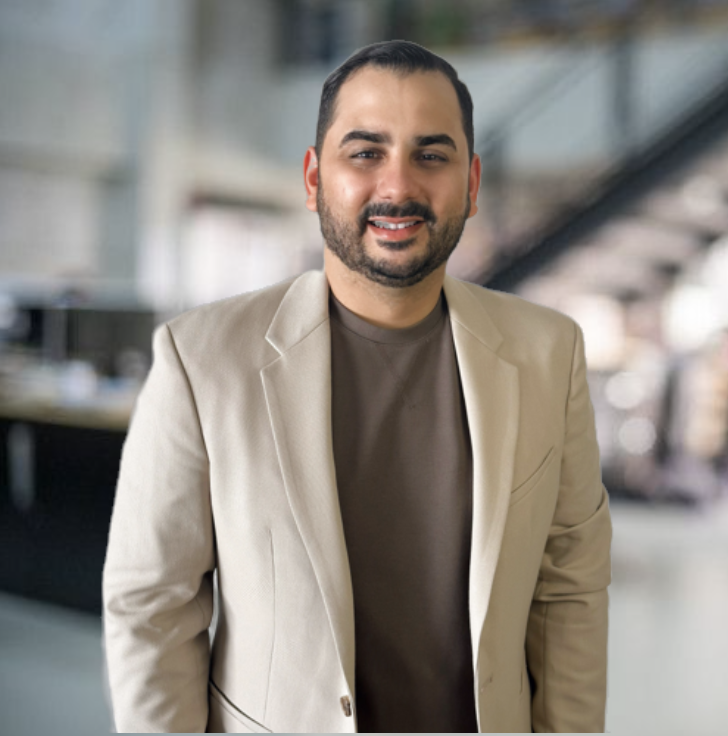 Portrait photo of Blue Codings member