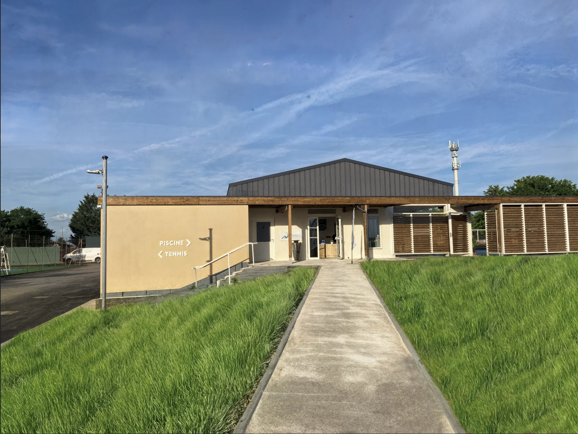 Réhabilitation de la piscine communautaire