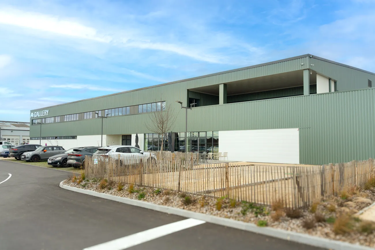 Réhabilitation d'une friche industrielle en salle de sports et de loisirs