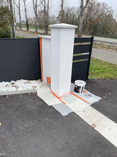 peinture extérieure refaite d'un portail à Montauban