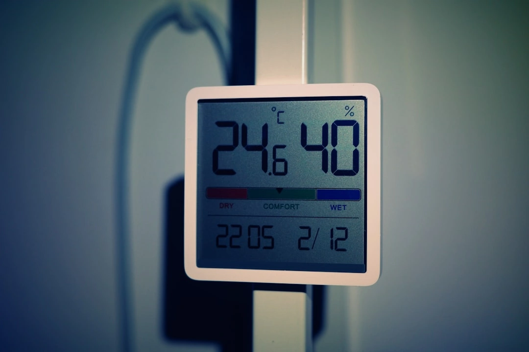 Thermostat showing high indoor humidity in an Arizona home Thermostat showing high indoor humidity in an Arizona home