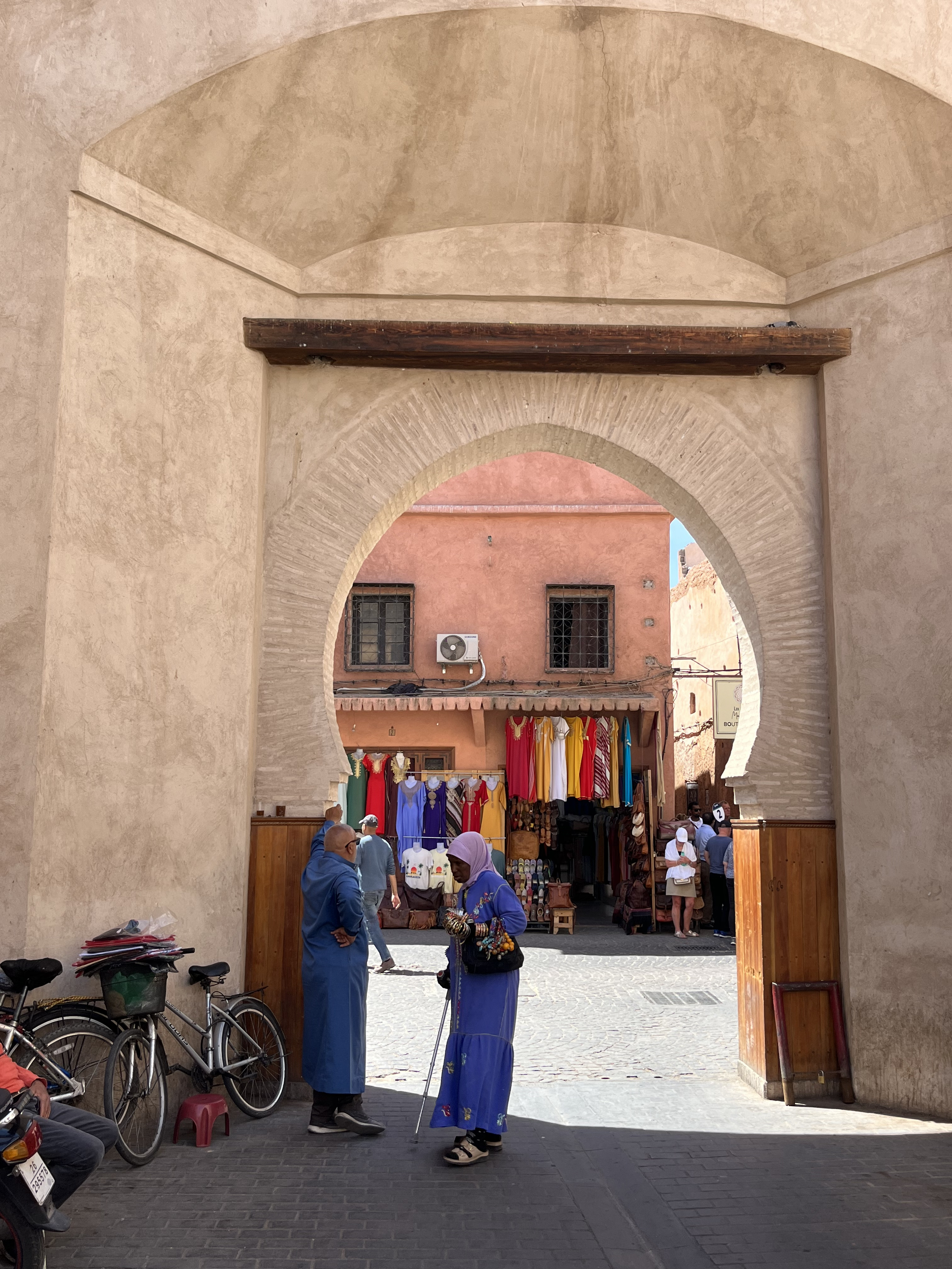 image of a guided tour group