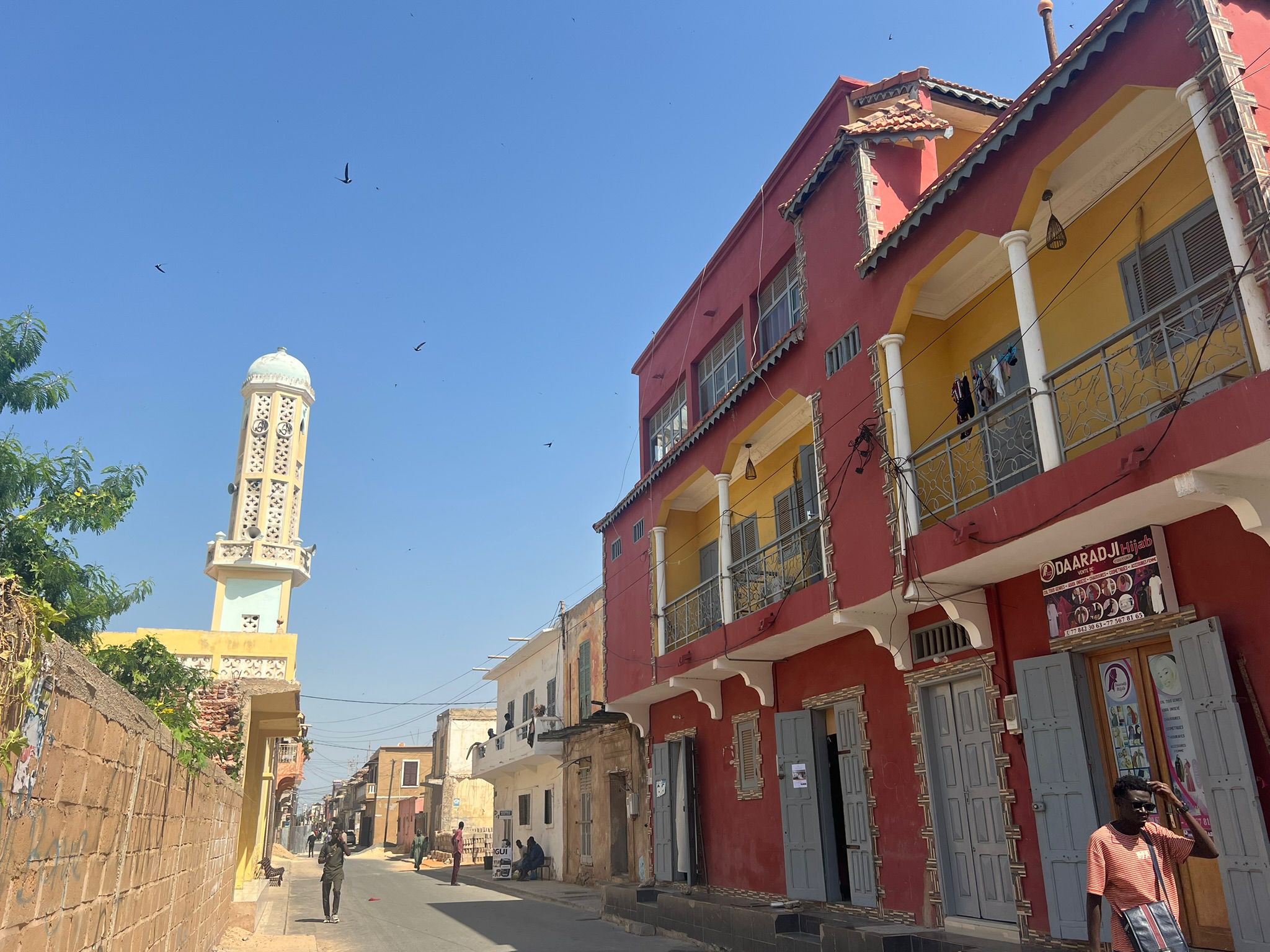 image of a guided tour group