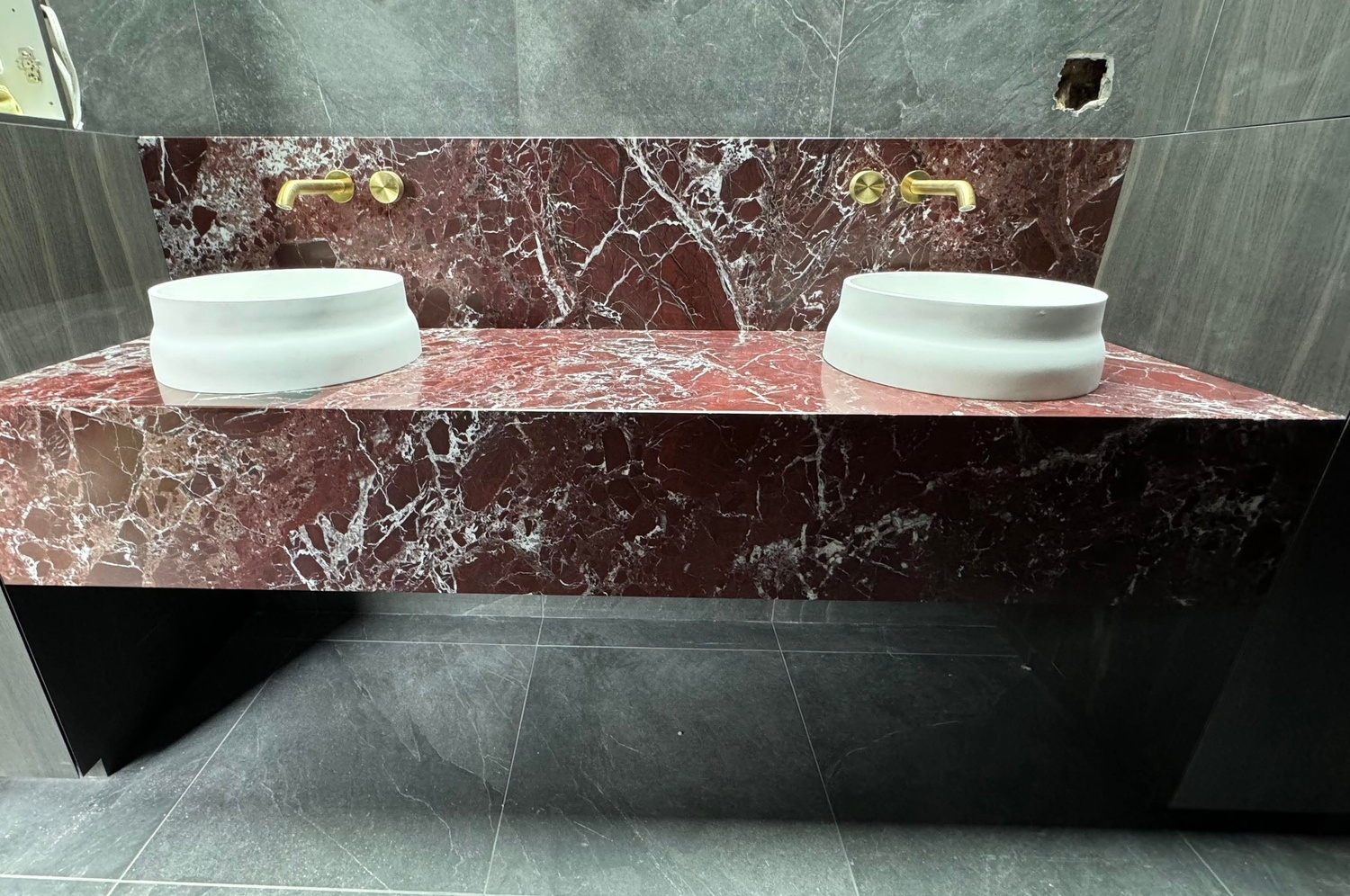 Stylish bathroom design