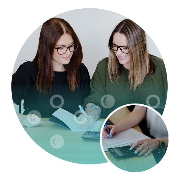 Innovative Advisory Accountant helping client with her books