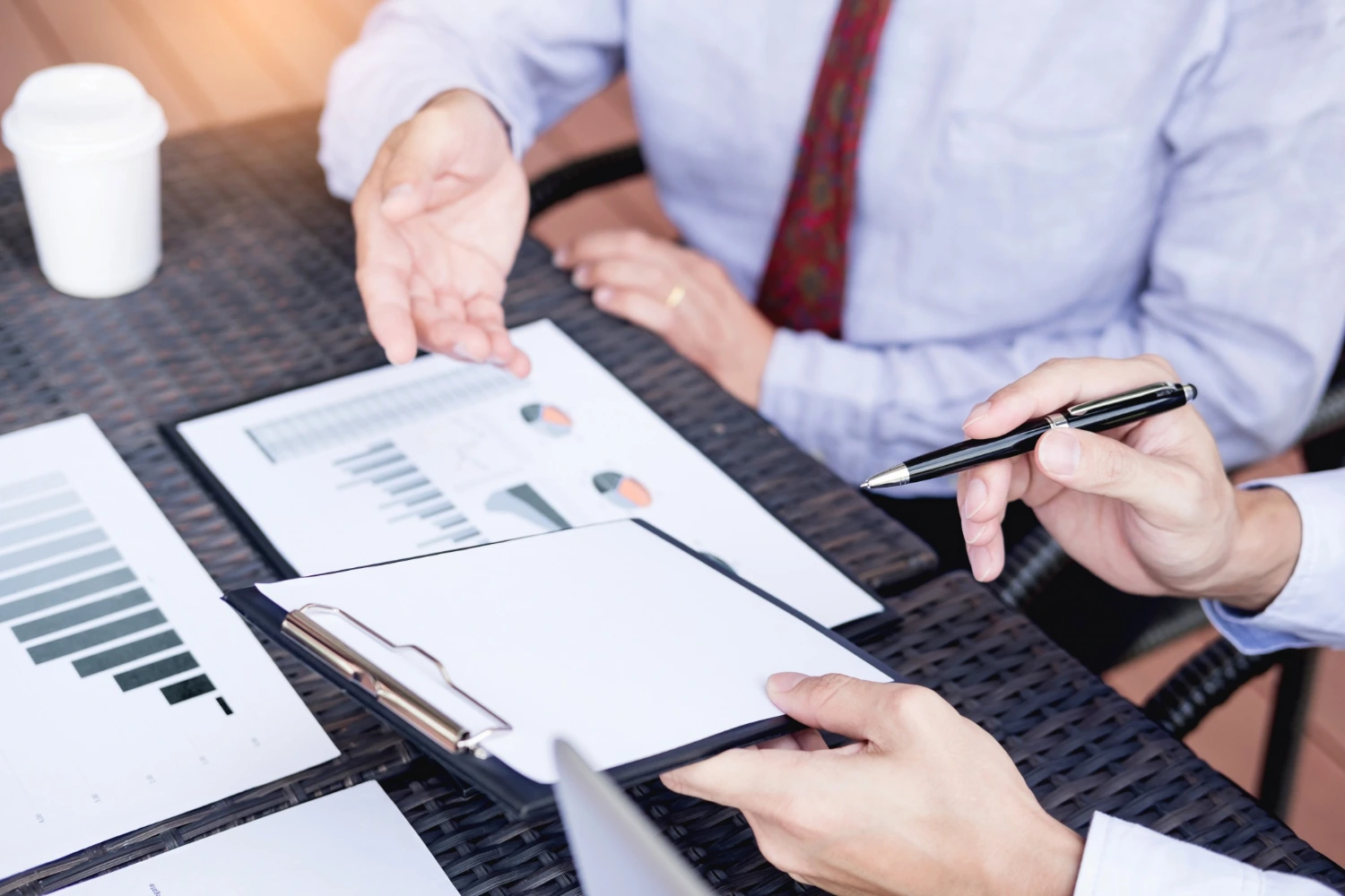 The Process Behind an Accurate APS Summary for Underwriting Review