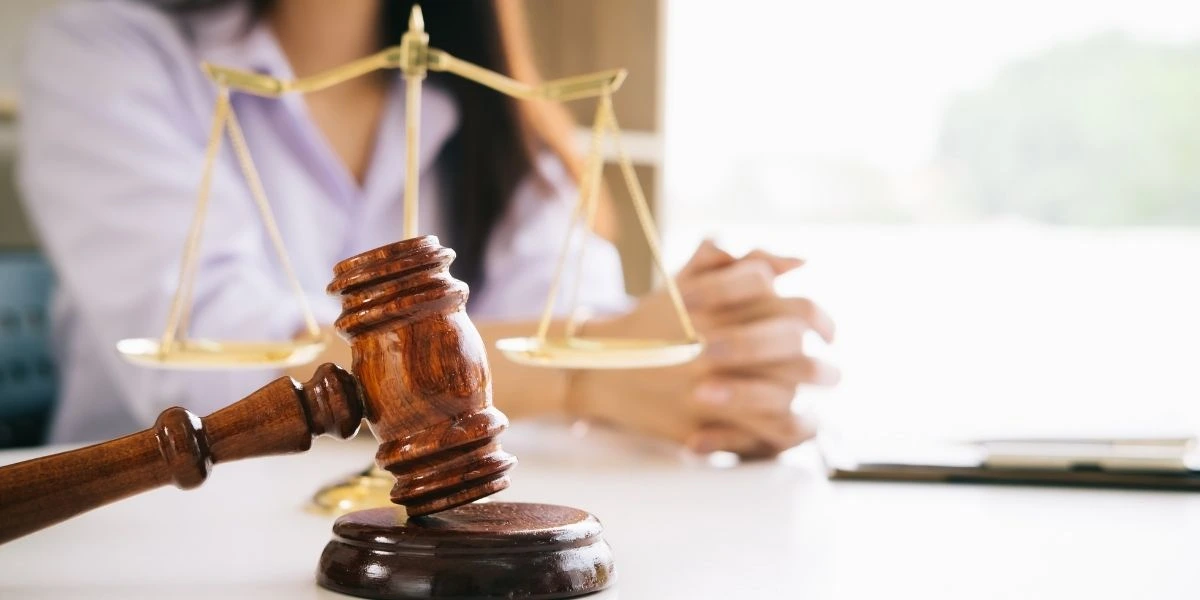 What Makes a Medical Narrative Summary Useful for Legal Case Review?
