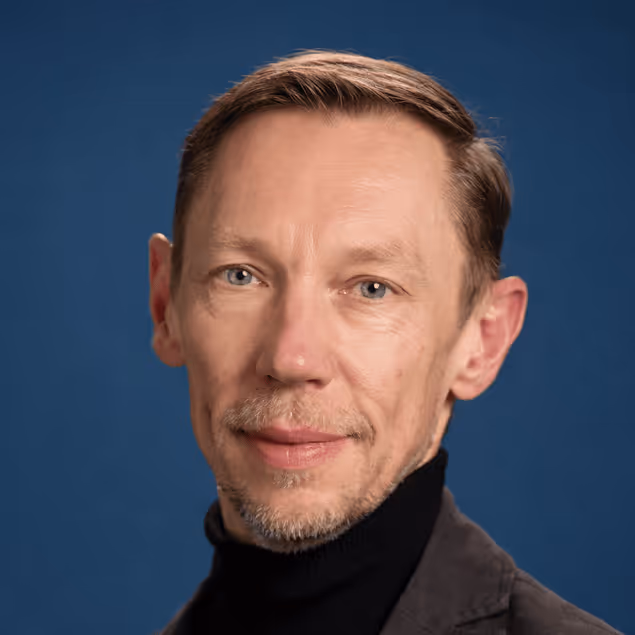 Portrait of Thierry Wawrzyniak from Open, a Cobl customer.