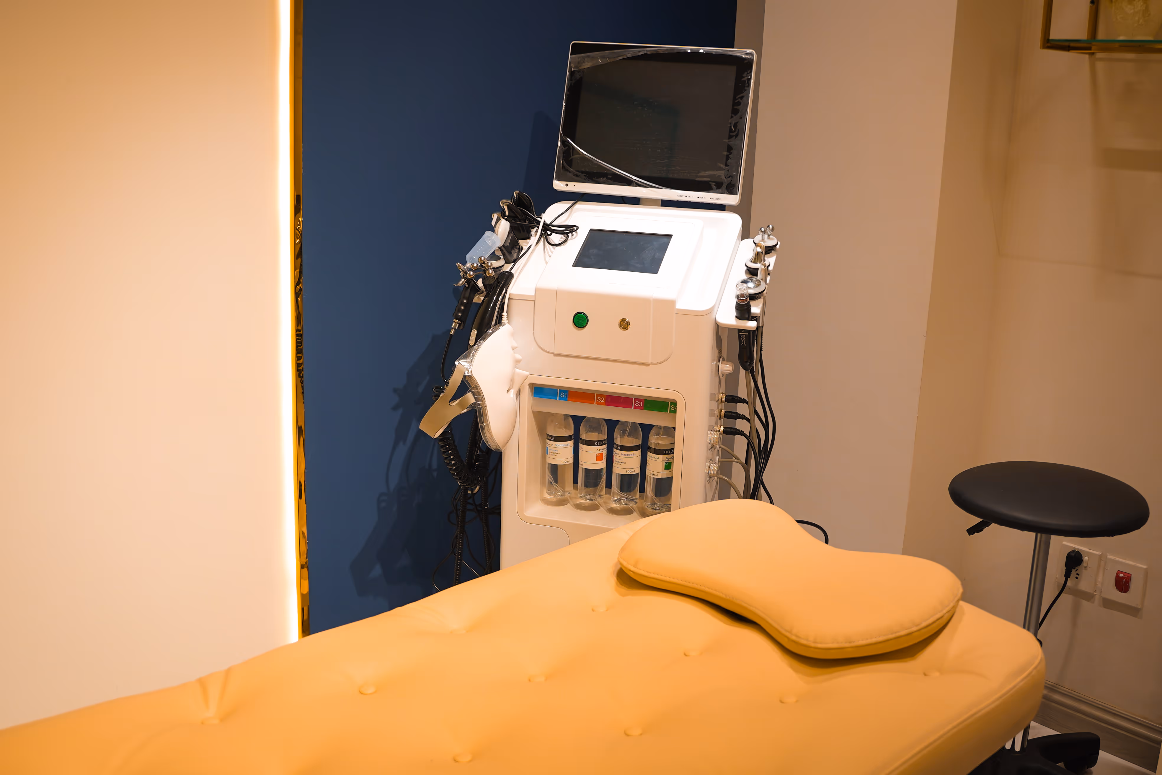 Machine setup inside Juve aesthetic clinic