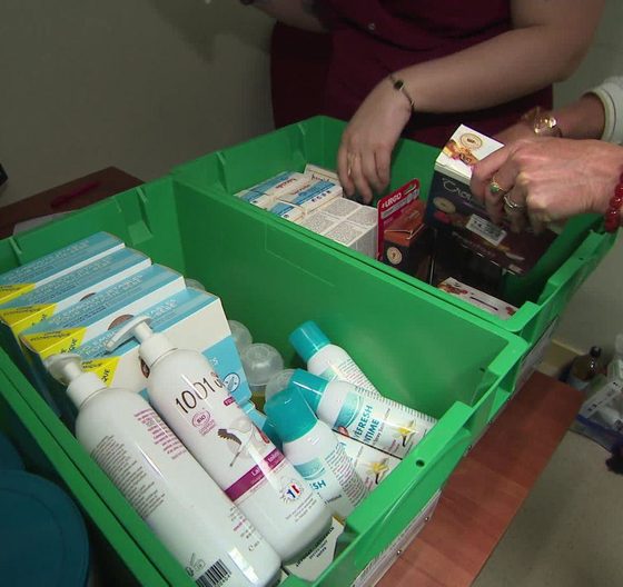 Produits d’hygiène remis à une association