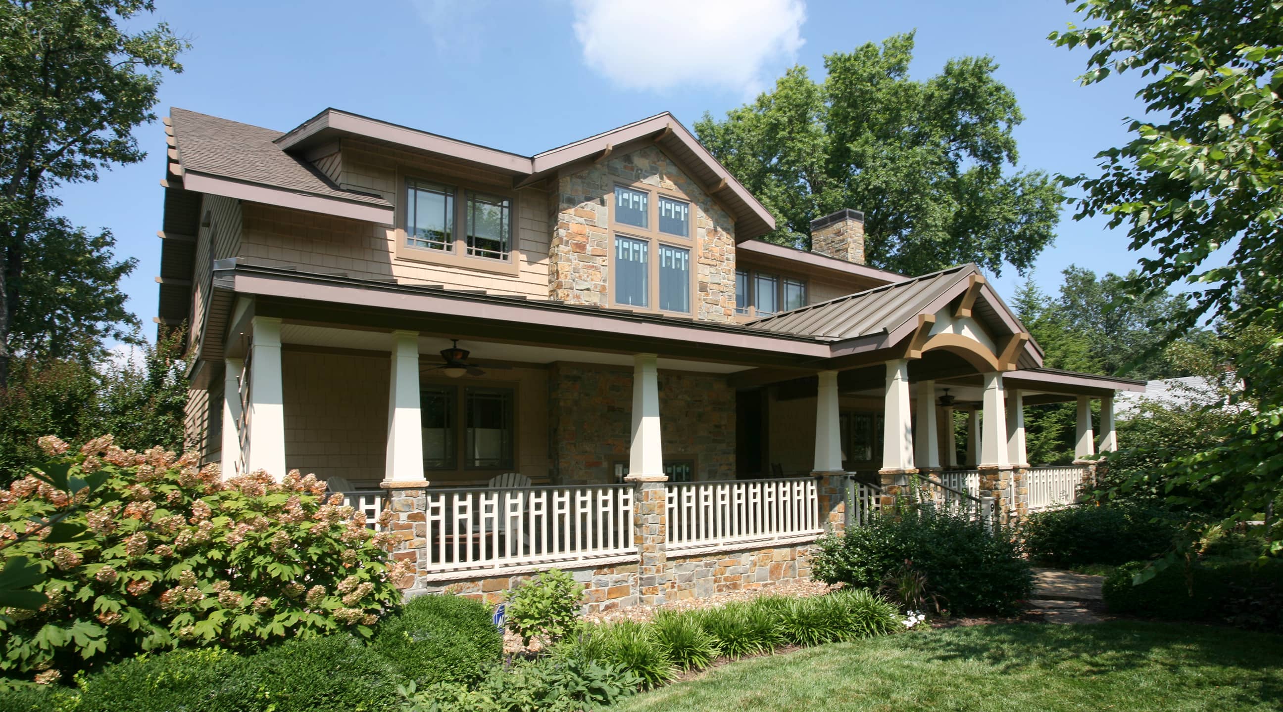 Prairie style house.