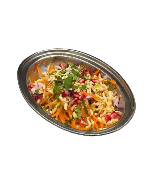 Image détourée de bhel puri servi chez Gourou Indian Food à Paris, plat emblématique de la cuisine indienne