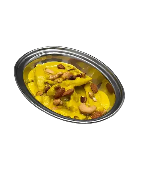 Image détourée de murgh korma servi chez Gourou Indian Food à Paris