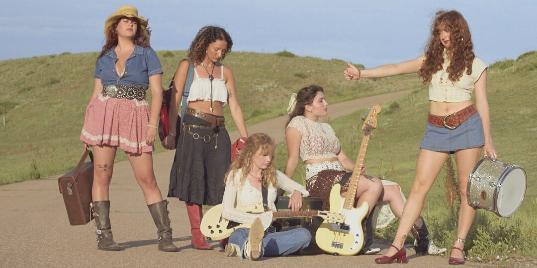 (18+) The Galentines