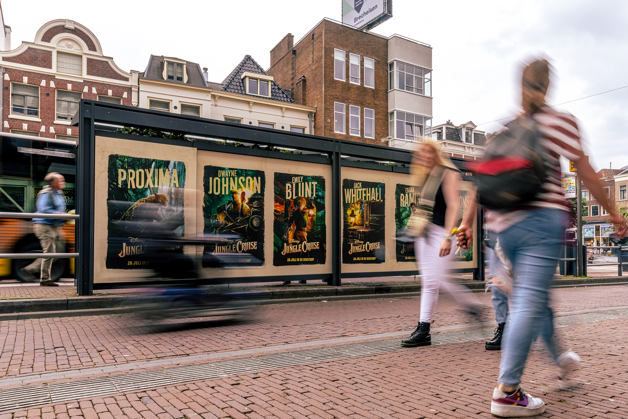 Bushalte met Disney Jungle wrap