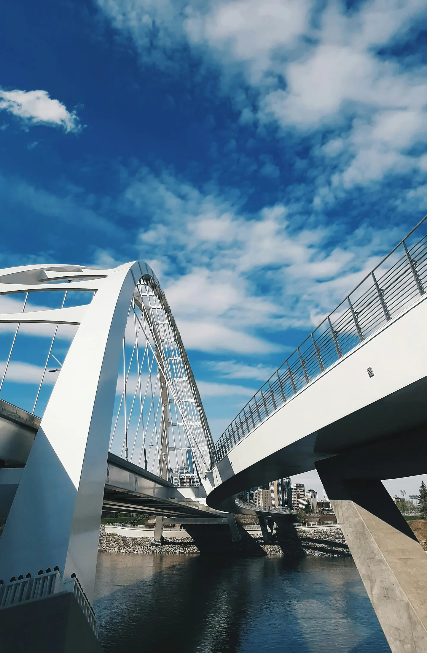 architecture photo of an edmonton bridge