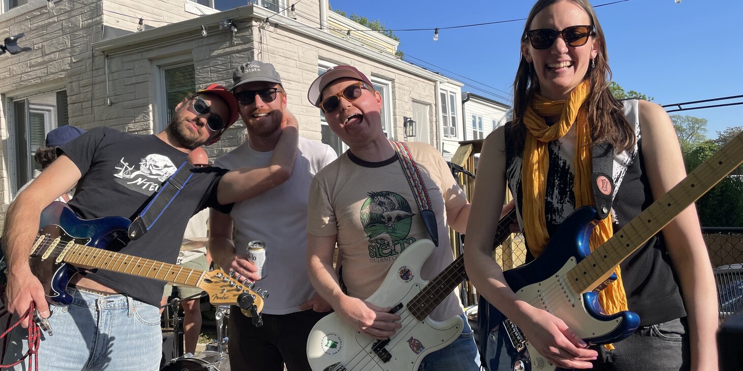 Mayonnaise w/ Glitter on the Highway, Muta