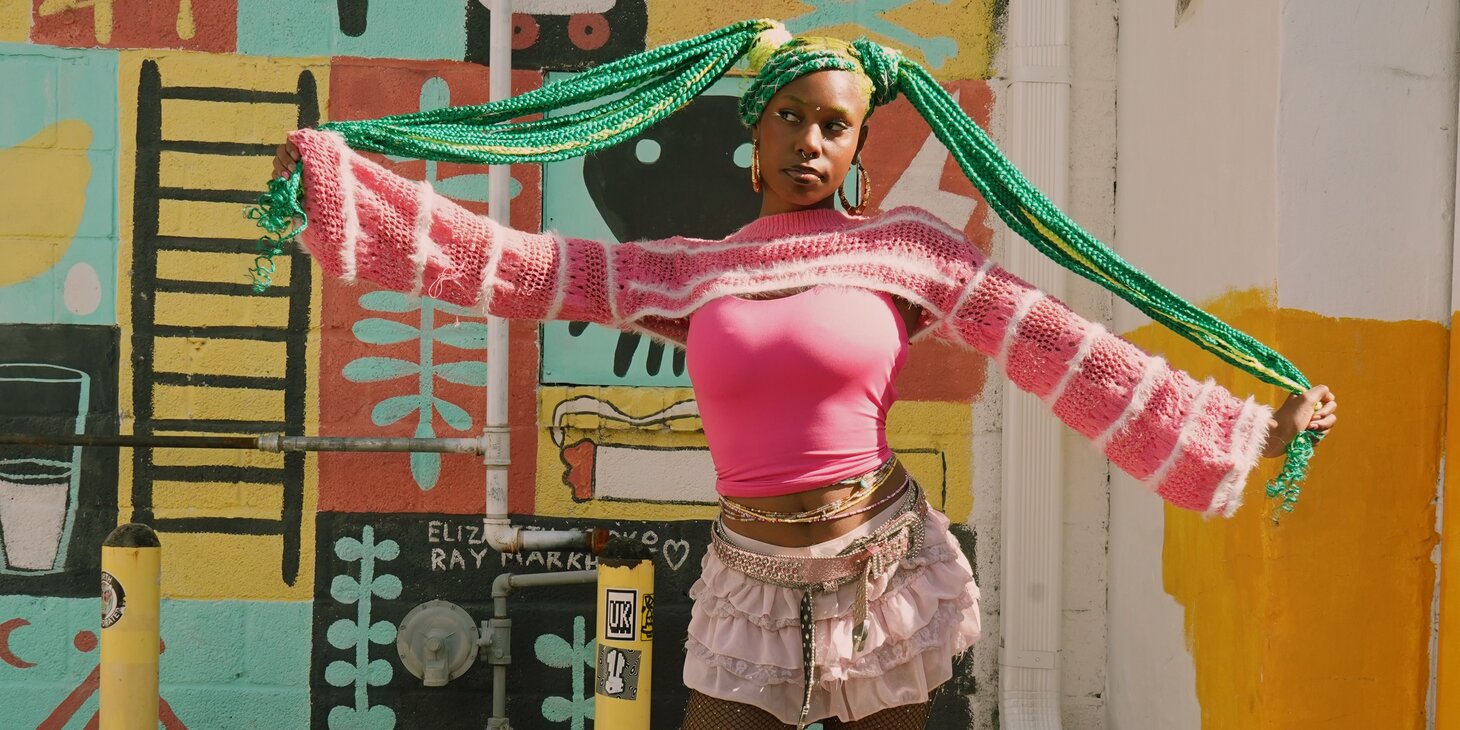 Niiasii w/ Shelley Star, Ari Voxx, grlztoy