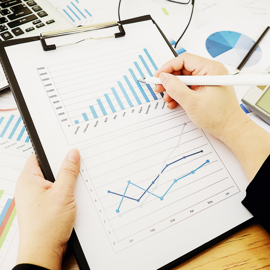 agent-studying-aged-insurance-leads-ROI-thumb