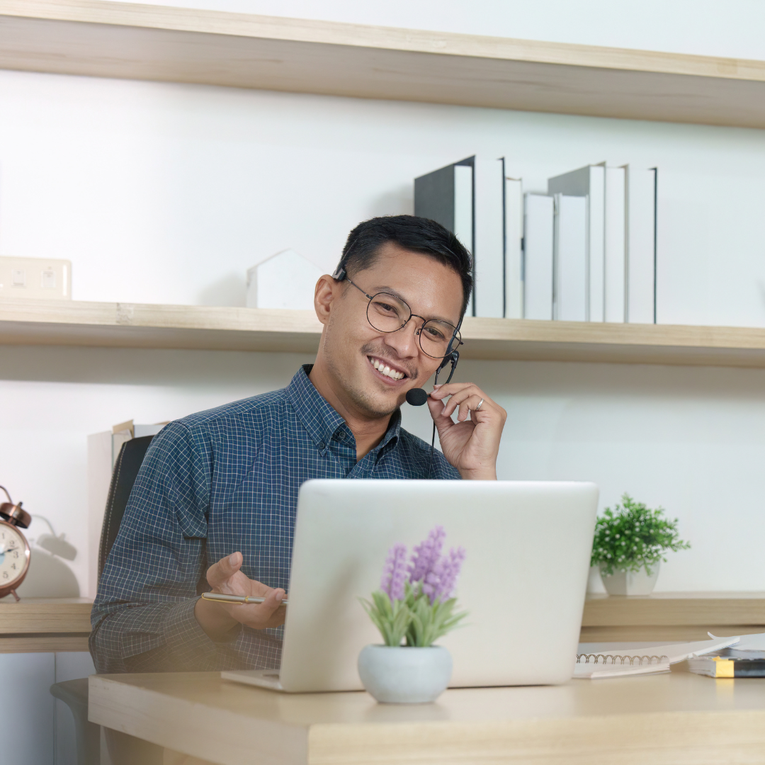 agent-calling-client-to-avoid-insurance-lead-follow-up-mistakes-thumb