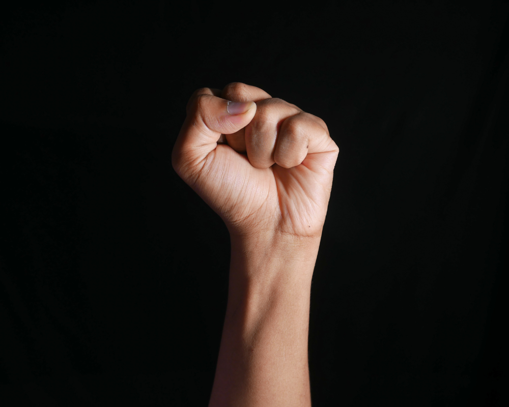 image of choir performing in a church & cathedral